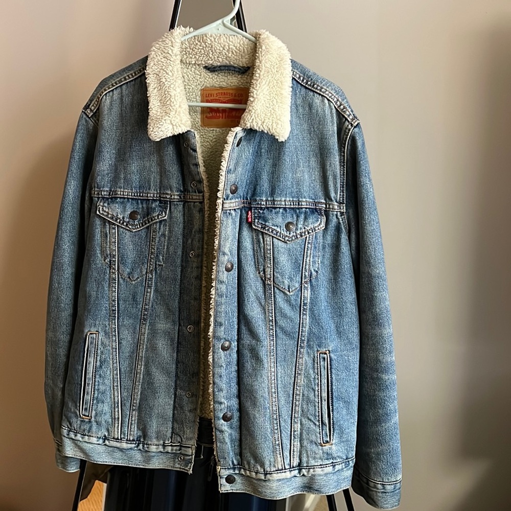Levi denim sherpa-lined jacket